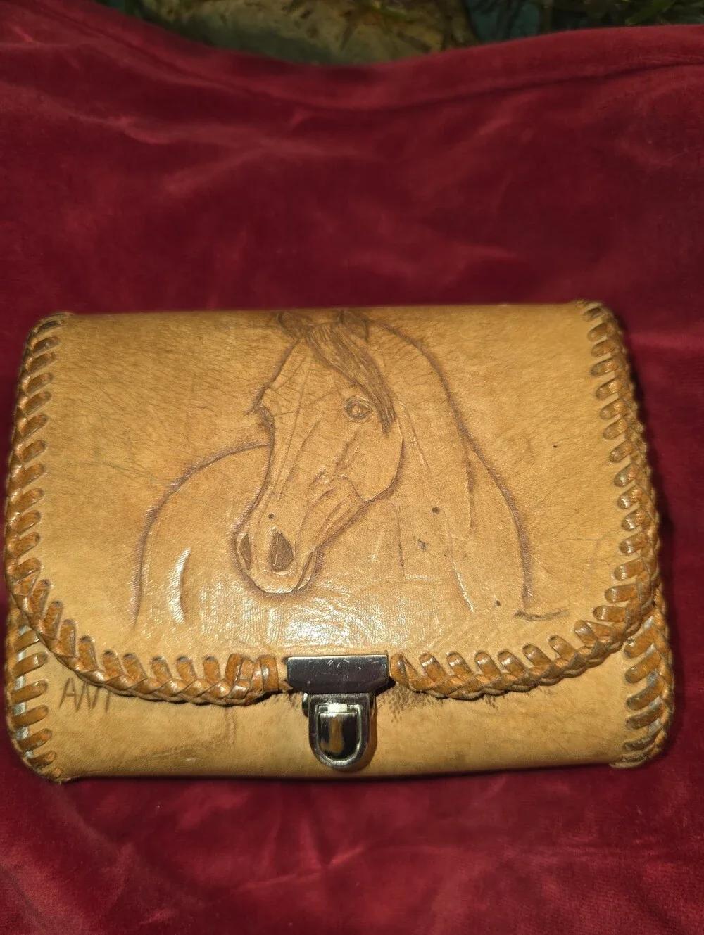 Handcrafted Tan Leather Horse-Embossed Men's Belt Buckle Wallet Pouch